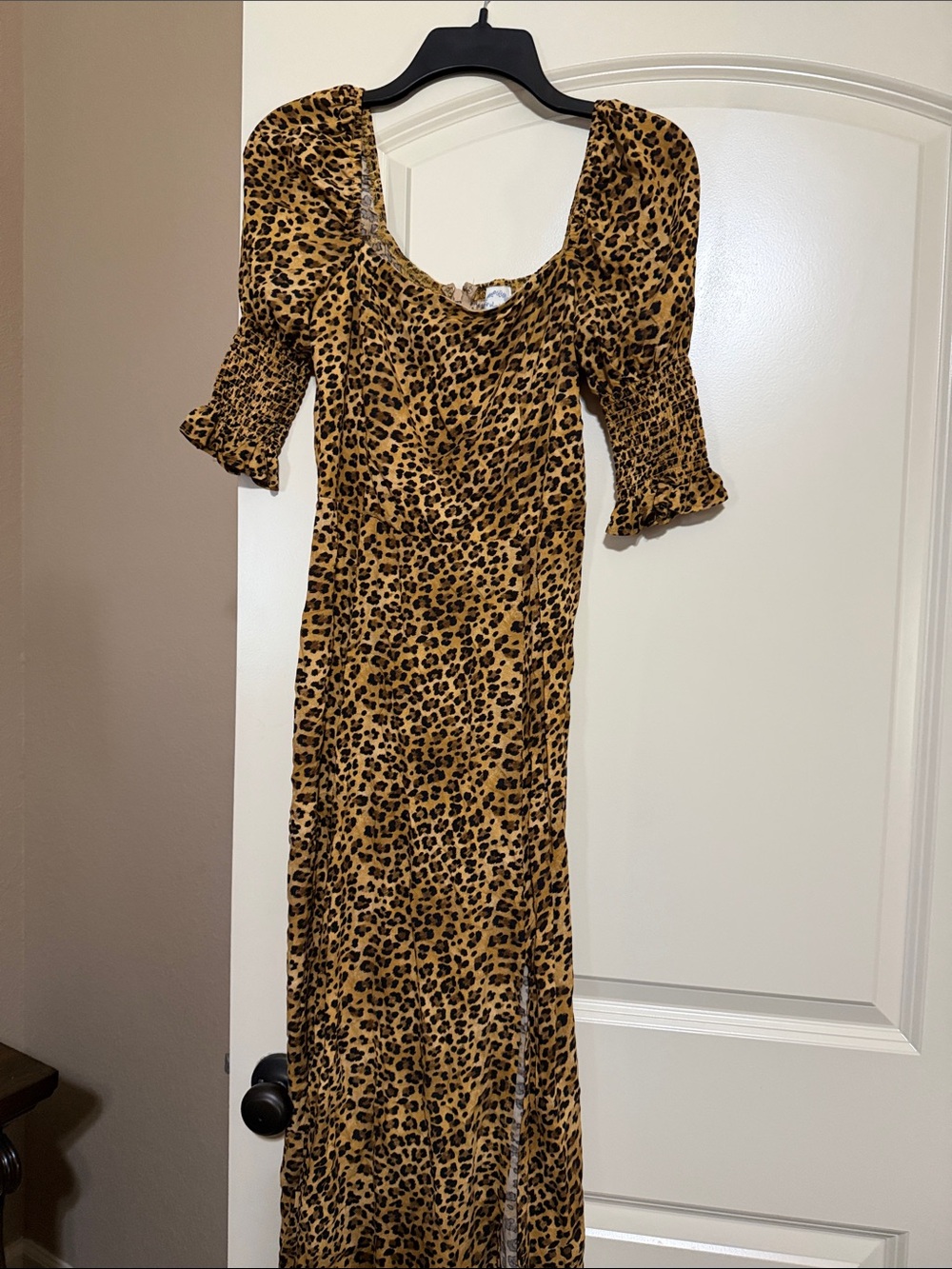 Blue Rain Leopard-Print Puff-Sleeve Maxi Dress - Tan/Black